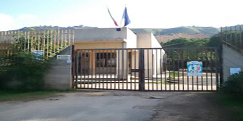 Scuole Primaria Pezzo e Media di Cannitello chiudono per Covid