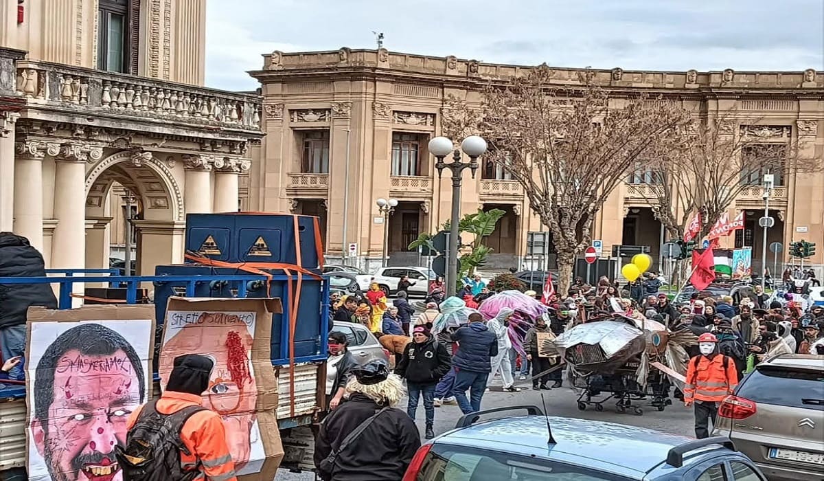 corte no ponte carnevale a messina contro il ponte sullo stretto